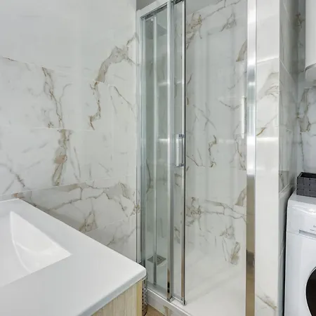 Le Fidji-1 By Interhome La Ciotat
