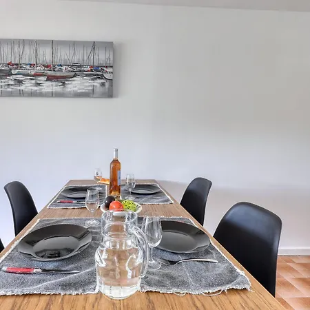 Le Fidji-1 By Interhome Apartman